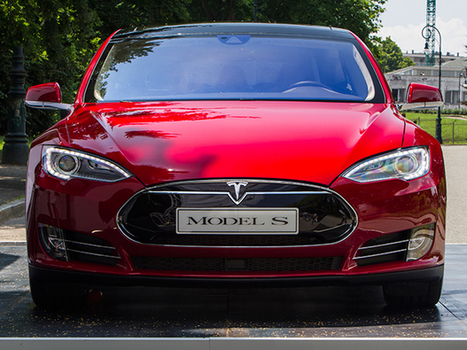 Tesla Hands Self-Driving Technology to Select Customers | Daily Magazine | Scoop.it