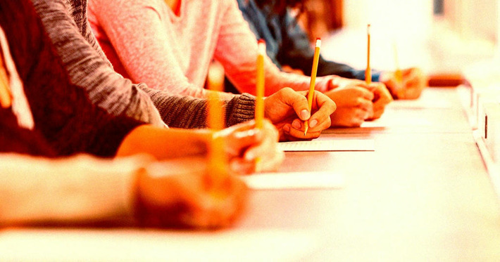 As AI Reigns, Students' Math and Reading Scores Just Hit an All-Time Low | Technology Report - Changing Our World | Scoop.it