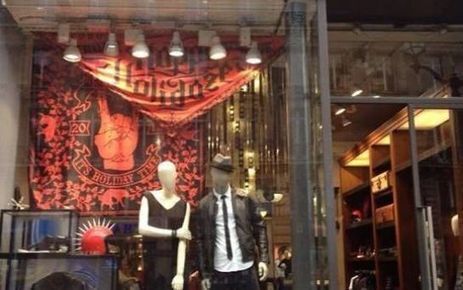 Quenelle : une vitrine parisienne Diesel fait polémique | Meilleure revue de presse de l'univers connu | Scoop.it