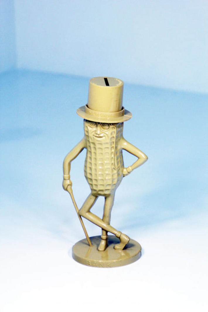 Plastic Mr. Peanut Planter's Nuts Pitchman Vintage Mid-Century Figural Advertising Bank | Antiques & Vintage Collectibles | Scoop.it