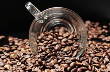 CAF&Eacute; : Pourquoi le prix reflue sur les march&eacute;s mondiaux au premier semestre 2026 | ALIMENTATIONS | Scoop.it