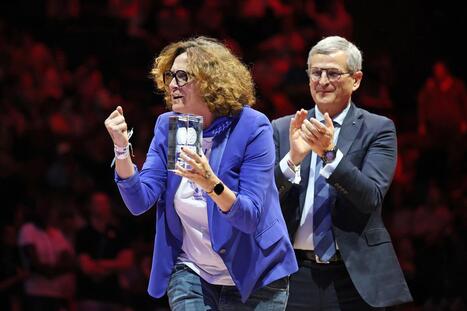 Basket Landes vainqueur de la Coupe de France. Distinction de Marie-Laure Lafargue, des &eacute;lus en force&nbsp;: les &eacute;chos de la finale &agrave; Paris | Landes - Conseils municipaux & communautaires | Scoop.it