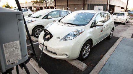 Electric cars to become mini power plants in California's energy grid - Gizmag | An Electric World | Scoop.it