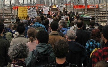 #OccupyWallStreet Takes Over Twitter & the Brooklyn Bridge [PICS & VIDEOS] | Social Media and its influence | Scoop.it