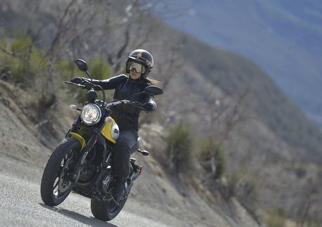 Motorcycle review: Ducati thinks simple on Scrambler | USAToday | Ductalk: What's Up In The World Of Ducati | Scoop.it