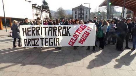 150 personas se concentran en Baztan pidiendo la paralización de Aroztegia | Ordenación del Territorio | Scoop.it