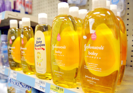 Johnson & Johnson Makes Historic Commitment to Remove Cancer-Causing Chemicals from All Its Products - by 2015 | YOUR FOOD, YOUR ENVIRONMENT, YOUR HEALTH: #Biotech #GMOs #Pesticides #Chemicals #FactoryFarms #CAFOs #BigFood | Scoop.it
