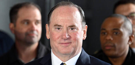 John Phelan, plus haut responsable de la marine des Etats-Unis, d&eacute;missionne | DEFENSE NEWS | Scoop.it