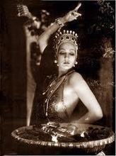 Joyzelle: Baby Name of the Day - Appellation Mountain | Name News | Scoop.it