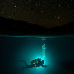 Diving under the stars by Viktor Lyagushkin | My Photo | Scoop.it