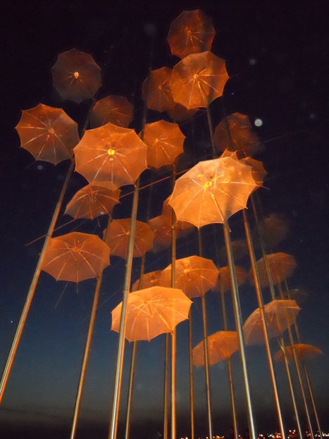 George Zongolopoulos: "Umbrellas" (at night) | Art Installations, Sculpture, Contemporary Art | Scoop.it