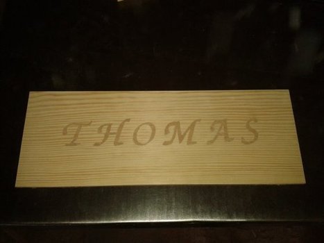 [Coup de ♥] Prénom chantourné sur un support en sapin par Coincoin27 sur le #CDB | Best of coin des bricoleurs | Scoop.it