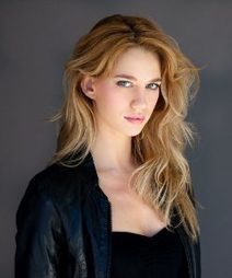 Yael Grobglas Height Weight Bra Size Shoe Si