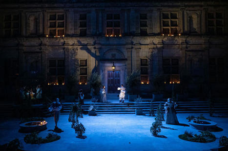 Les Fâcheux, de Molière, Fêtes nocturnes de Grignan, 2022  | Revue de presse théâtre | Scoop.it