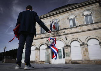 Épuisement, burn-out… Quand les maires font tomber l’écharpe | Politiques publiques et société | Scoop.it
