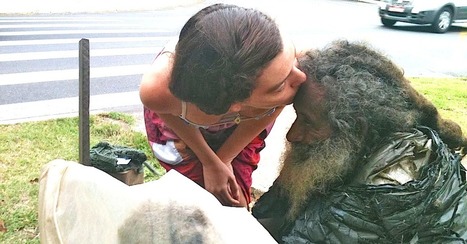 She Greeted This Homeless Man Every Day, Until He Hands Her A Piece Of Paper That Changes Everything | IELTS, ESP, EAP and CALL | Scoop.it