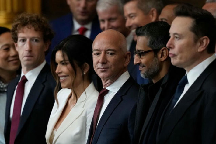 Jeff Bezos shares 'profound insight' that helped Amazon flourish | Family Office & Billionaire Report - Empowering Family Dynasties | Scoop.it