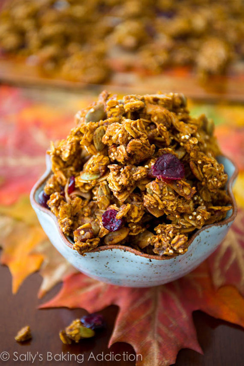 #RECIPE - Crunchy Pumpkin Spice Granola. | News...