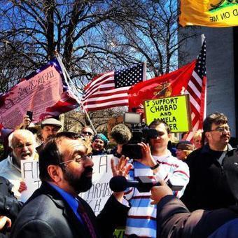 Long Island: Hundreds rally for free speech and ouster of Islamic supremacist Habeeb Ahmed from Human Rights Commission - Jihad Watch | Best Pinterest Techniques | Scoop.it