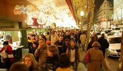 MCE — Ma chaîne étudiante » Les Français modestes diminuent leur budget cadeaux de Noël | Actualités France | Scoop.it