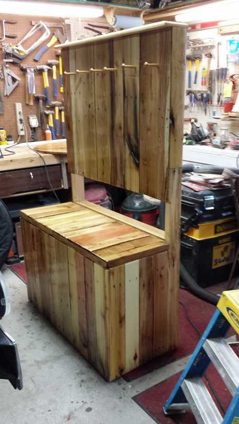 Pallet Coat Rack | 1001 Pallets ideas ! | Scoop.it