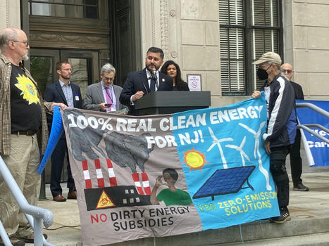 Climate activists urge fines for fossil fuel producers - New Jersey Monitor | Operation Deimos | Scoop.it