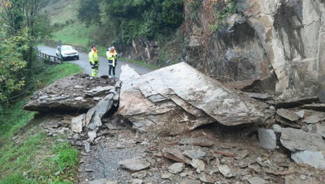 Une barre rocheuse tombe sur la route de Cadeilhan-Trachère, isolée pendant quelques heures | Vallées d'Aure & Louron - Pyrénées | Scoop.it