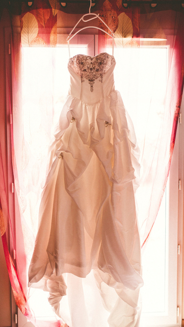 Robe de mariée avec traine - Aude | Robes de mariée d'occasion | Scoop.it