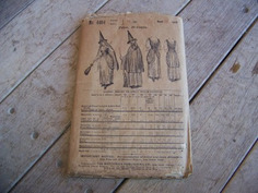 Antique Witch Costume Brings Big Bucks, Some Assembly Required | Antiques & Vintage Collectibles | Scoop.it