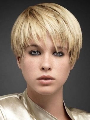 Layered Short Haircuts for Winter 2011 | kapsel trends | Scoop.it