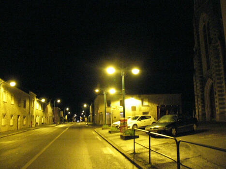Fougères : pourquoi l’éclairage public s’éteint et s’allume sans arrêt | LIGHTING-Innovation-Design | Scoop.it