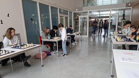 Une simultanée d’échecs organisée à la bibliothèque universitaire de Reims | Le fil d'actualités de l'URCA | Scoop.it
