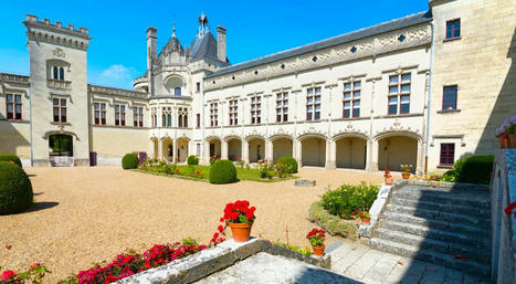 Les douves sèches les plus profondes d’Europe se visitent dans ce château angevin classé “Monument Historique” ! – | FLEurons de France | Scoop.it