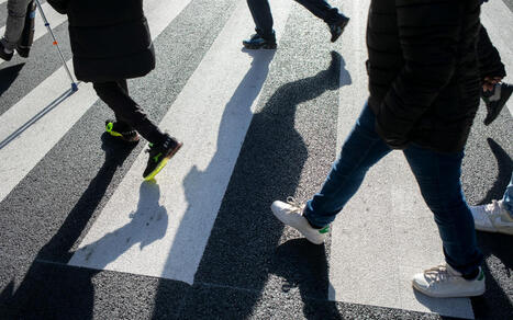 Traversées piétonnes : Paris expérimente un dispositif de décompte de temps piéton - Ville de Paris | Veille "Villes de demain" | Scoop.it
