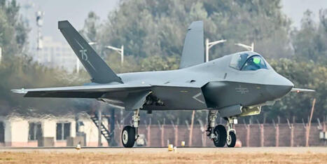 Au Zhuhai Airshow 2024 le Shenyang J-35 va t-il ridiculiser le Sukhoi Su-57 Felon ? | DEFENSE NEWS | Scoop.it