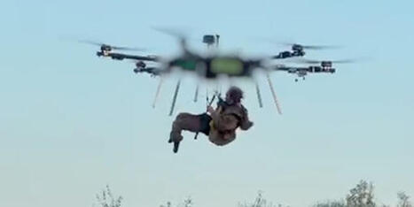 L&rsquo;arm&eacute;e ukrainienne revendique la premi&egrave;re &eacute;vacuation d&rsquo;un soldat bless&eacute; par un drone a&eacute;rien | Essentiels et SuperFlus | Scoop.it