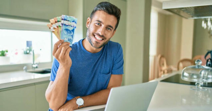 Canadians are increasingly keeping more cash on hand as the world becomes more digitized — Is this smart? | Wealth Management Report - Living Your Dreams | Scoop.it