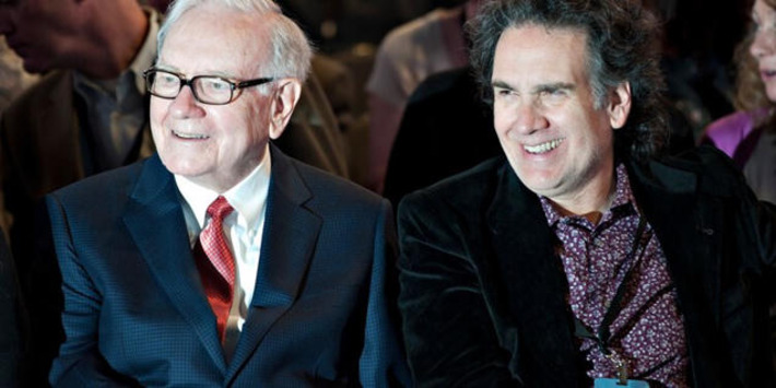 Warren Buffett&rsquo;s son says he didn&rsquo;t know his dad was a billionaire until he was in his 20s&mdash;and his friends were just as surprised | Family Office & Billionaire Report - Empowering Family Dynasties | Scoop.it