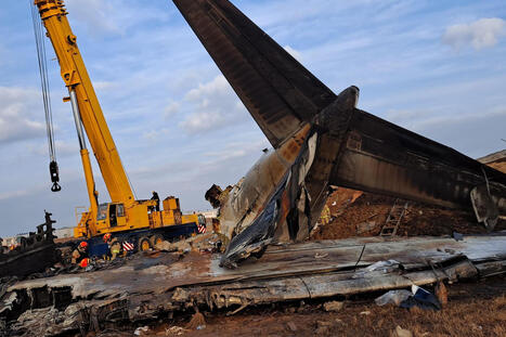 Putoavat lentokoneet k&auml;sittelee lento-onnettomuuksia | 1Uutiset - Lukemisen t&auml;hden | Scoop.it