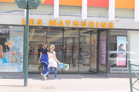 Lisieux - Le 1er étage de la galerie du Monoprix à Lisieux est désespérément vide depuis sept ans | Veille territoriale AURH | Scoop.it