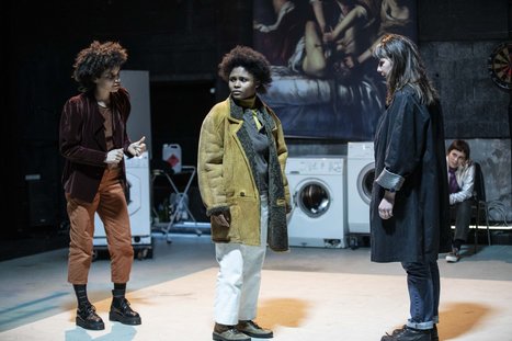 Tout femmes : « Berreta 68 » et « La crèche, mécanique d’un conflit » | Revue de presse théâtre | Scoop.it