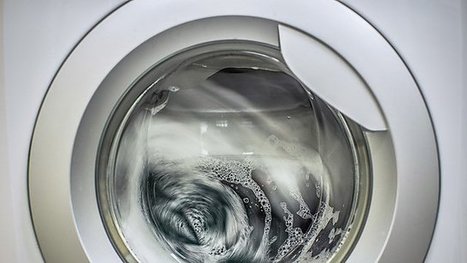 New study suggests wearing clothes could release more microfibres to the environment than washing them | Italian Social Marketing Association -   Newsletter 216 | Scoop.it