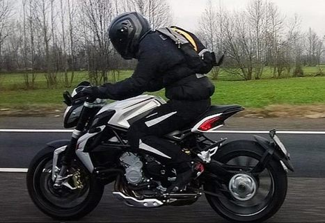 MV Agusta Dragster 800 spied on the road | Maxabout Motorcycles | Scoop.it