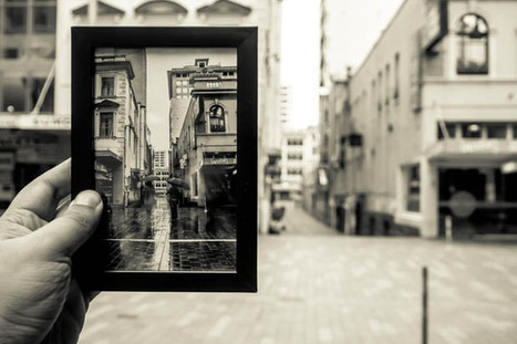 Street Photographer Turns His City Into a Free-Art Gallery | Outstanding Photography | Scoop.it