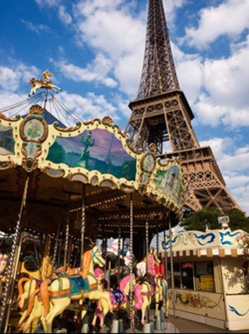 La manège, le Carrousel de La Tour Eiffel en vente sur Proantic : antiquaire | Découvrir, se former et faire | Scoop.it