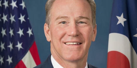 MAGA Sen. deletes pic of him laughing it up with lobbyists as Medicaid cuts pass - Raw Story | Backstabber Watch | Scoop.it