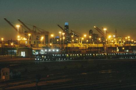 Longshoreman Dies In Oakland After Fall From Container Ship | PSLabor:  Your Union Free Advantage | Scoop.it