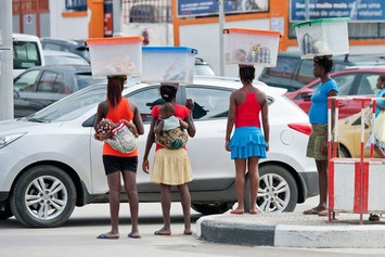 In Luanda, the Rich Feast, the Poor Scramble | Family Office & Billionaire Report - Empowering Family Dynasties | Scoop.it