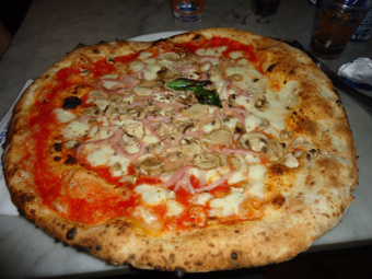 La pizza, une spécialité italienne pas comme les autres | La Cucina Italiana - De Italiaanse Keuken - The Italian Kitchen | Scoop.it