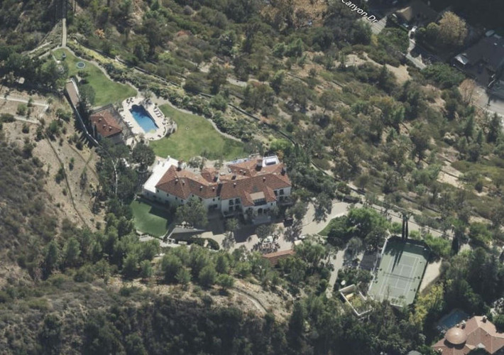 Drake Lowers Asking Price Of 20-Acre, 24,000 Square Foot Beverly Hills Mansion | Real Estate Report | Scoop.it
